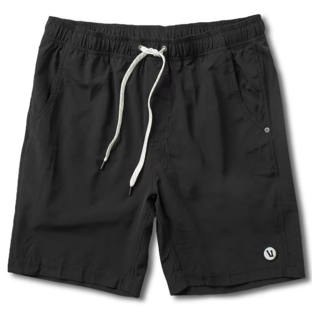 Vuori Kore Short Black with liner Sized Medium